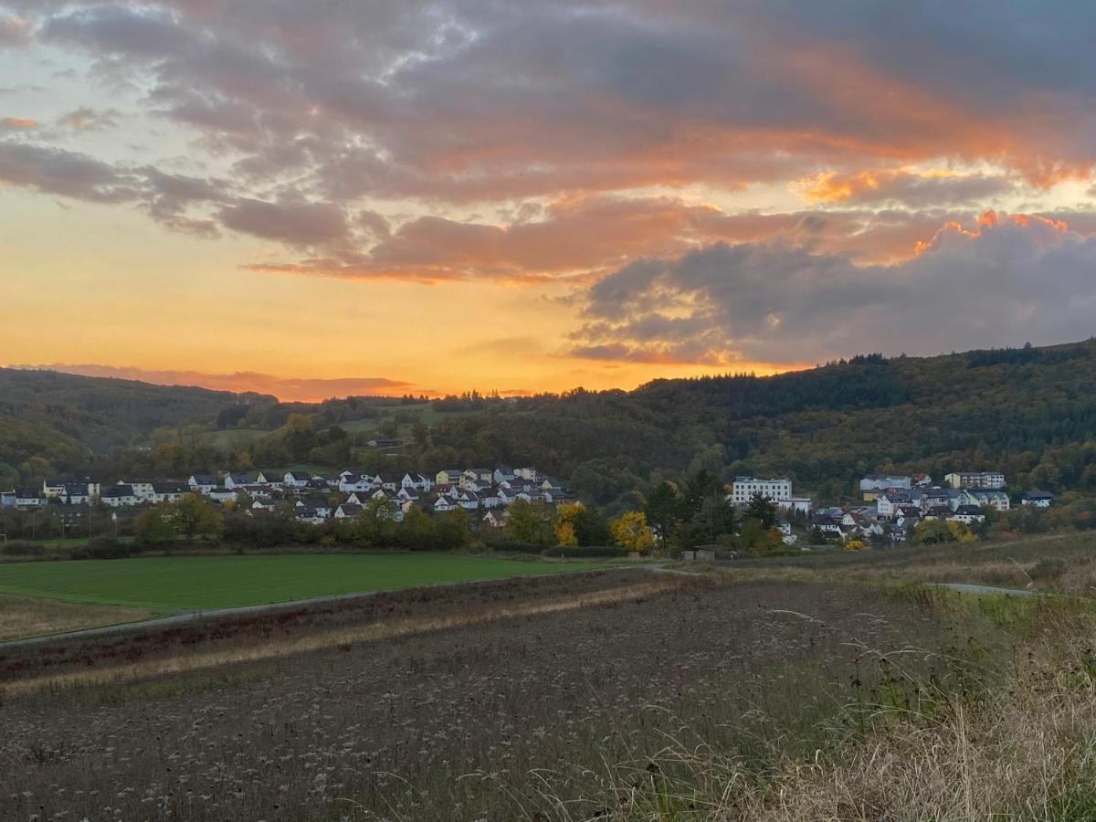 Frühstückspension Zur Krone Bad Endbach Exterior foto